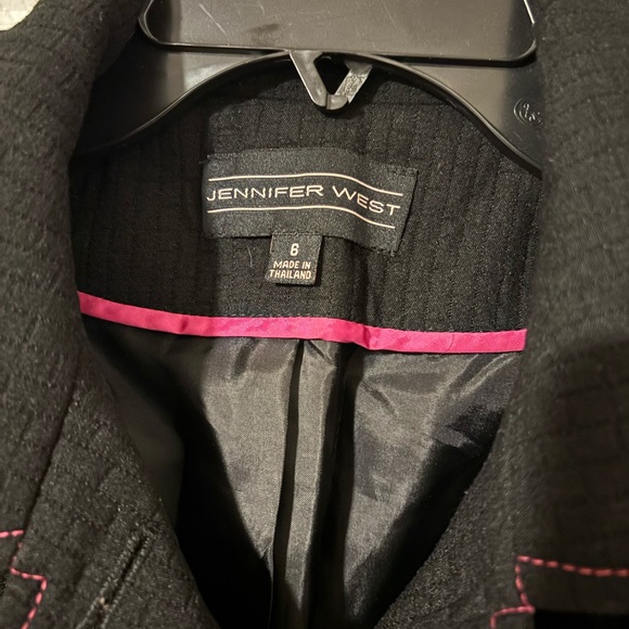 Women’s blazer skirt business suit, black with pink trim by Jennifer West size 6 - Picture 2 of 8